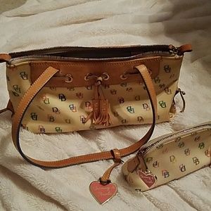 Authentic Dooney & Bourke purse & make up bag
